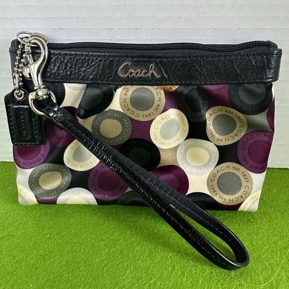 Coach wristlet leather trimmed, satin purple interior w charm - Perfect new - Picture 1 of 11